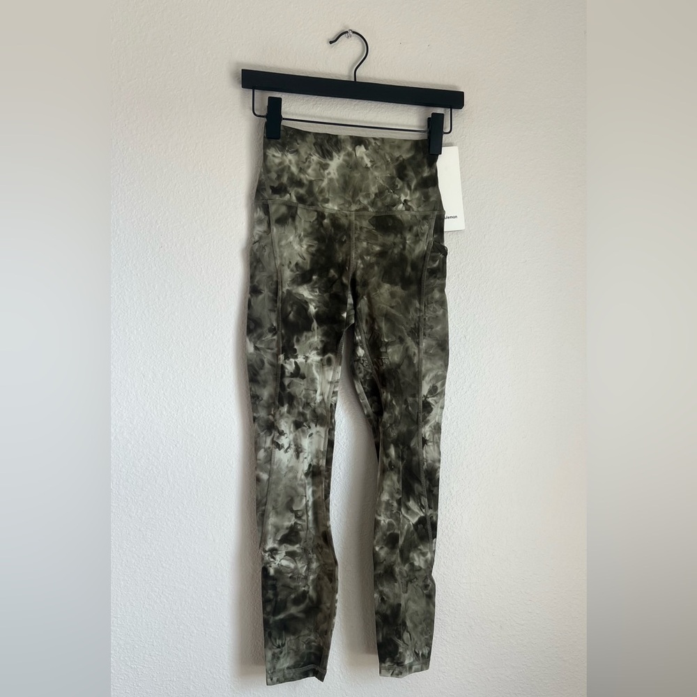 Align HR w/ pockets